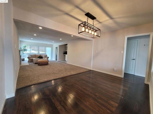 Empty room, Interior, Pendant Lights, Recessed Lighting, Wood Texture Flooring