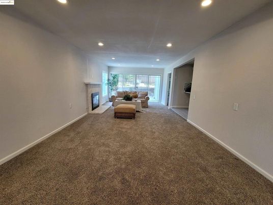 Fireplace, Interior, Living room, Recessed Lighting