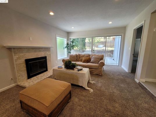 Fireplace, Interior, Living room, Recessed Lighting