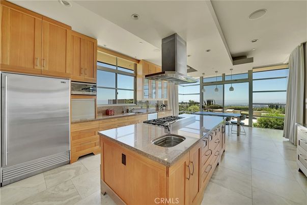 Interior, Kitchen, Recessed Lighting, Water