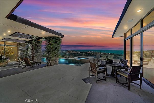 Exterior, Pool, Water