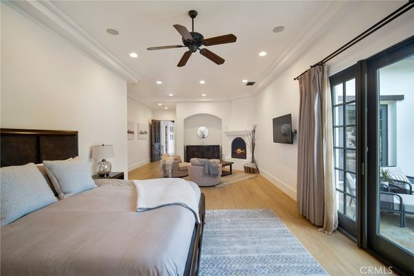 Bedroom, Fireplace, Interior, Recessed Lighting, Wood Texture Flooring