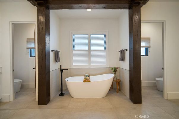 Bathroom, Free Standing Baths, Interior