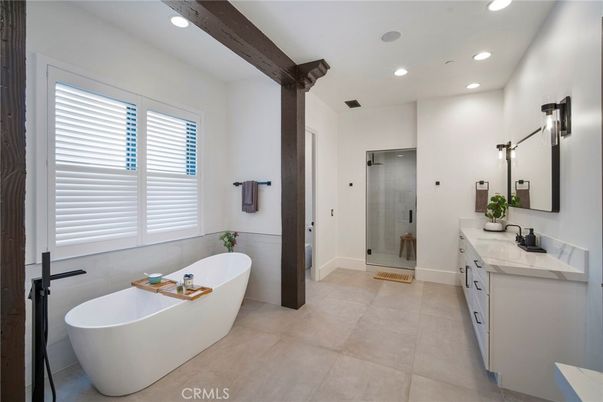 Bathroom, Dual Sink Vanities, Free Standing Baths, Glass Shower, Interior, Recessed Lighting