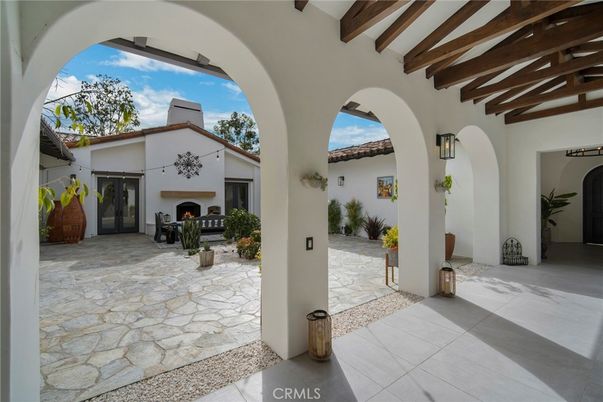 Exterior, Fireplace