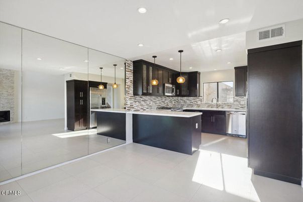 Interior, Kitchen, Pendant Lights, Recessed Lighting, Stainless Steel Appliances