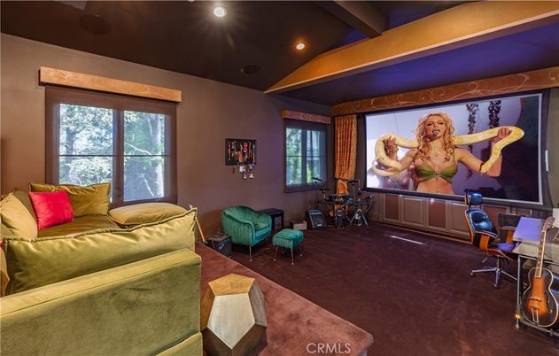 Interior, Projection Screen, Recessed Lighting, Theatre Room
