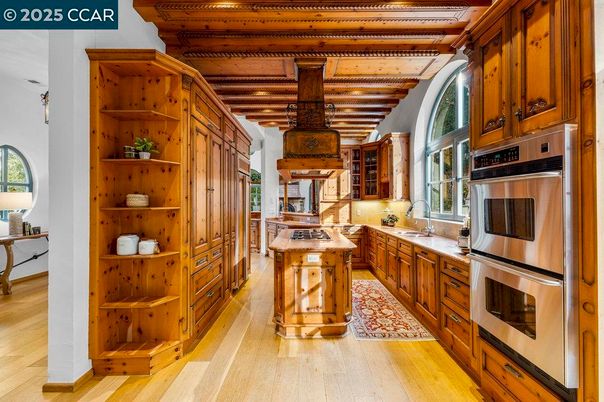 Interior, Kitchen, Stainless Steel Appliances, Wooden Beams, Wooden Ceilings, Wood Texture Flooring