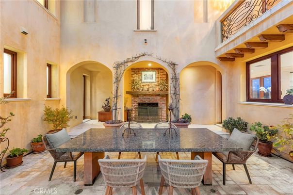 Exterior, Fireplace