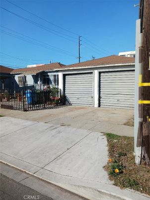 Detached Garage, Exterior