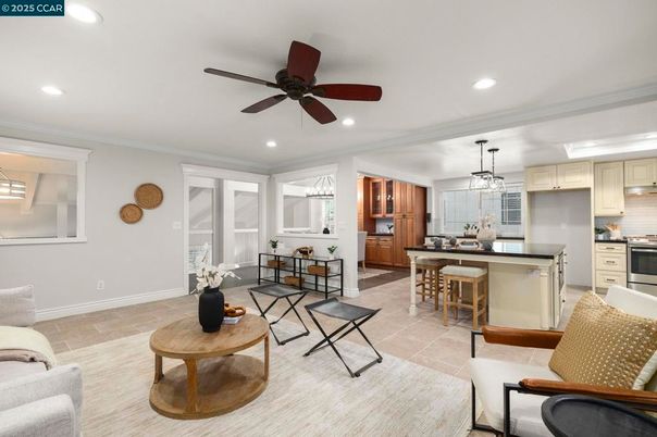 Dining room, Interior, Kitchen, Pendant Lights, Recessed Lighting, Stainless Steel Appliances