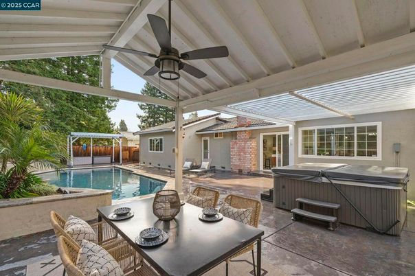 Exterior, Hot Tub, Pool