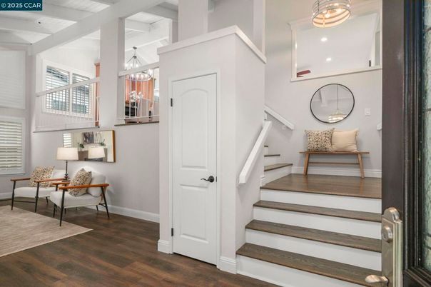 Interior, Pendant Lights, Recessed Lighting, Wood Texture Flooring
