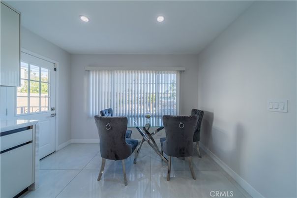 Dining room, Interior, Recessed Lighting
