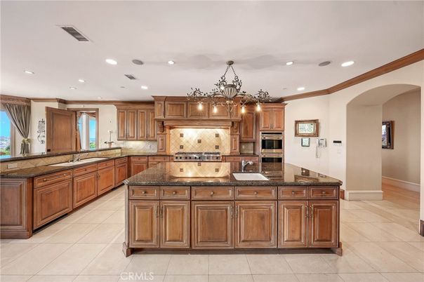 Chandelier, Interior, Kitchen, Recessed Lighting, Stainless Steel Appliances
