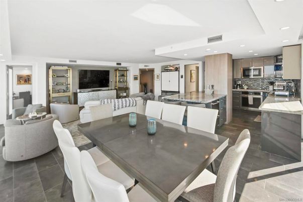 Dining room, Interior, Kitchen, Living room, Recessed Lighting