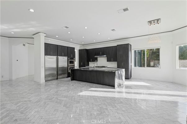 Interior, Kitchen, Pendant Lights, Recessed Lighting, Stainless Steel Appliances