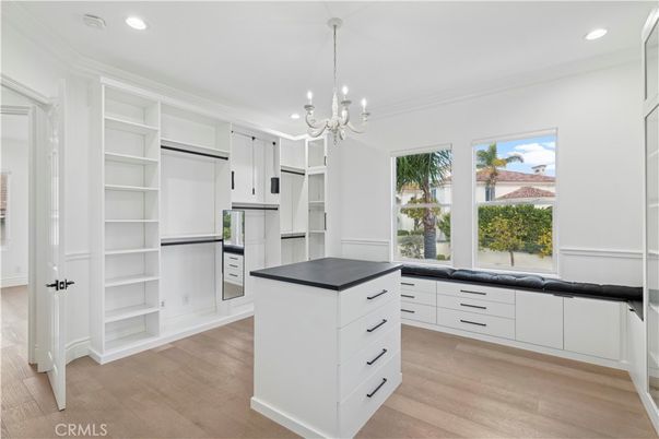 Chandelier, Interior, Kitchen, Pendant Lights, Recessed Lighting, Walk-in Closets, Wood Texture Flooring