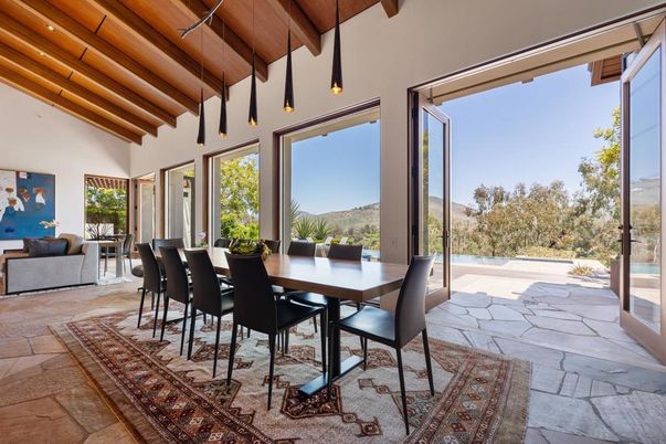 Dining room, Interior, Pendant Lights, Wooden Beams, Wooden Ceilings