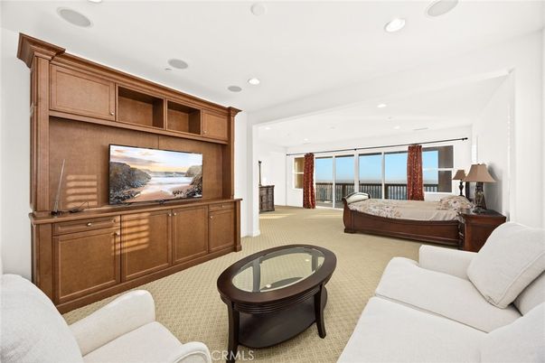 Interior, Living room, Recessed Lighting, Water