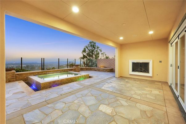 Exterior, Pool, Recessed Lighting