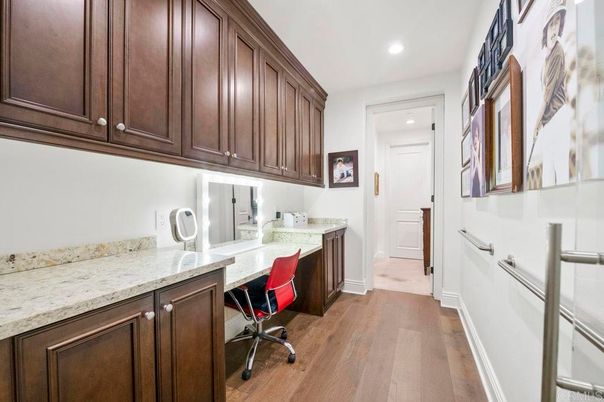Home Office, Interior, Recessed Lighting, Wood Texture Flooring