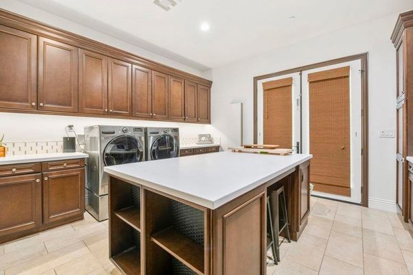 Interior, Recessed Lighting, Washer