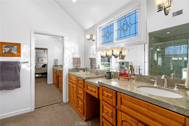 Bathroom, Bedroom, Dual Sink Vanities, Interior