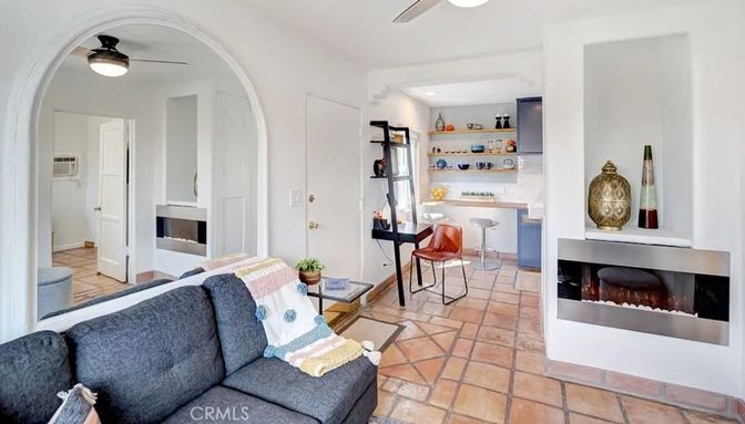Fireplace, Interior, Recessed Lighting