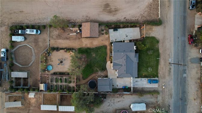 Exterior, Drone