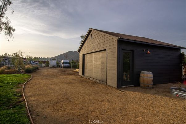 Backyard, Detached Garage, Exterior