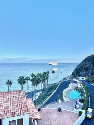 Exterior, Pool, Water