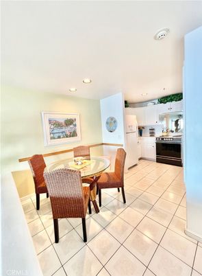 Dining room, Interior, Kitchen, Recessed Lighting