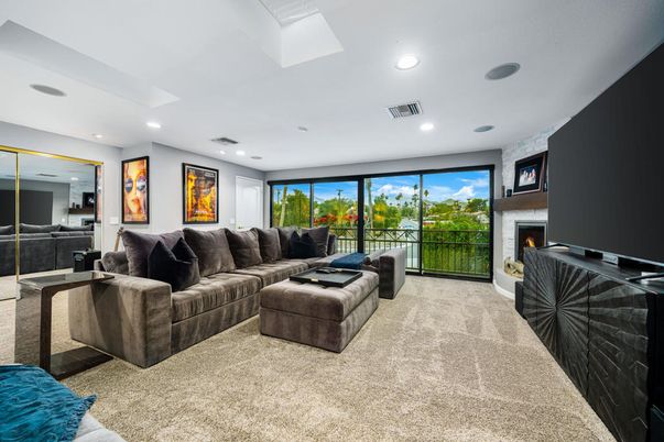 Fireplace, Interior, Living room, Recessed Lighting