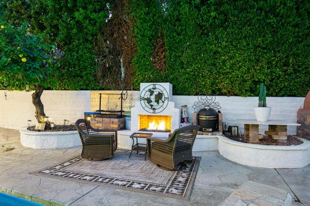 Exterior, Fireplace