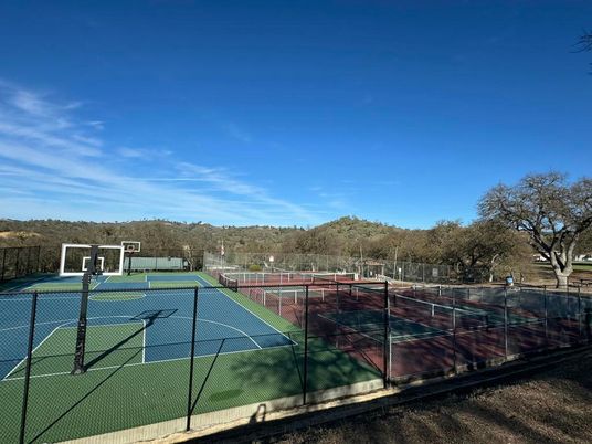 Exterior, Tennis Courts