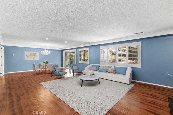 Chandelier, Dining room, Interior, Living room, Recessed Lighting, Wood Texture Flooring