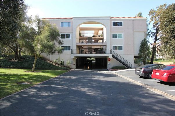 Exterior, Facade, Mediterranean
