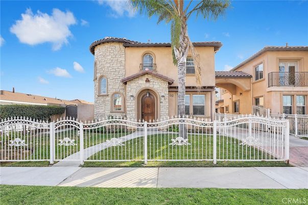 Backyard, Exterior, Facade, Mediterranean