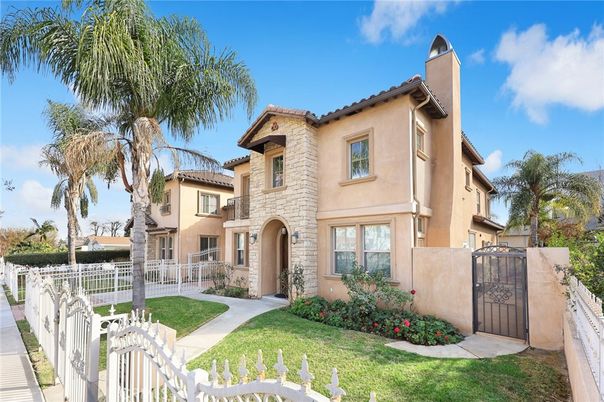 Backyard, Exterior, Facade, Mediterranean