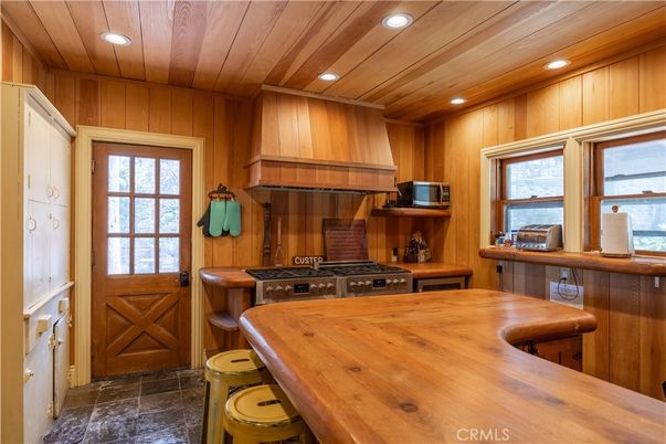 Interior, Kitchen, Recessed Lighting, Wooden Ceilings, Wooden Walls