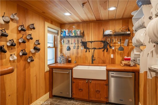 Interior, Kitchen, Recessed Lighting, Stainless Steel Appliances, Wooden Ceilings, Wooden Walls