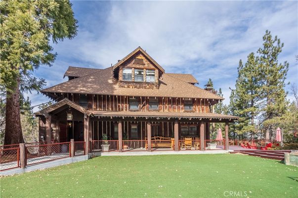 Backyard, Exterior, Facade, Log Home