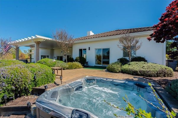 Backyard, Exterior, Hot Tub