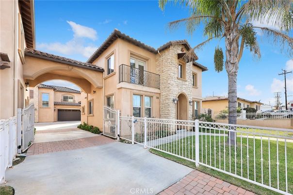 Backyard, Exterior, Facade, Mediterranean
