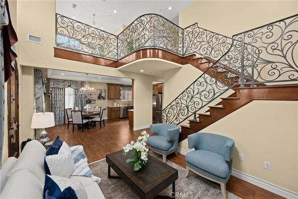 Chandelier, Dining room, Interior, Kitchen, Living room, Recessed Lighting, Wood Texture Flooring