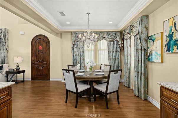 Chandelier, Dining room, Interior, Recessed Lighting, Wood Texture Flooring