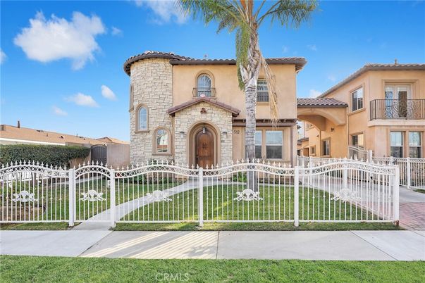 Backyard, Exterior, Facade, Mediterranean
