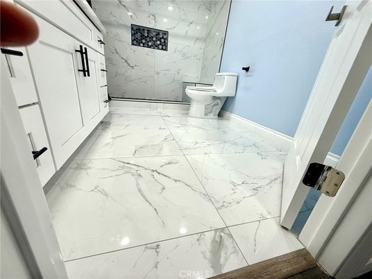 Bathroom, Interior, Marble, Marble Walls, Recessed Lighting