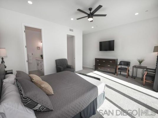 Bedroom, Interior, Recessed Lighting